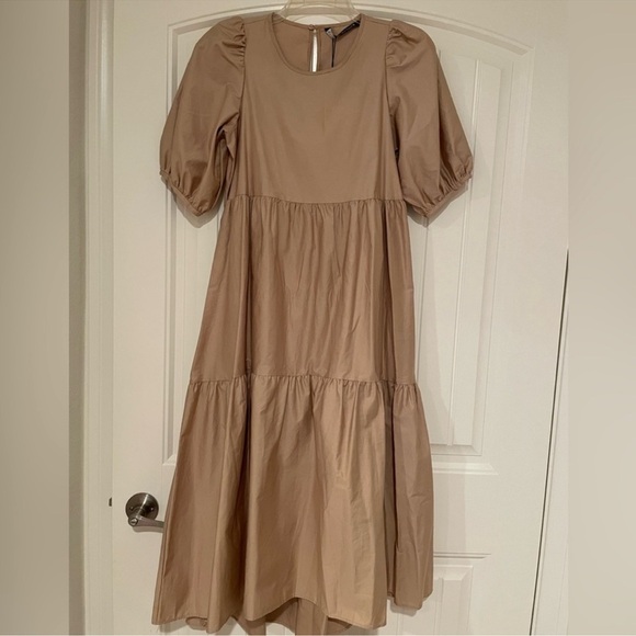 Zara Tiered Maxi Dress Puff Sleeve Casual Flowy Neutral Size xs - Picture 2 of 2